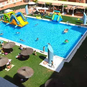 Junto A Fibes, Amplio, Luminoso, Con Piscina Y Parking Apartamento